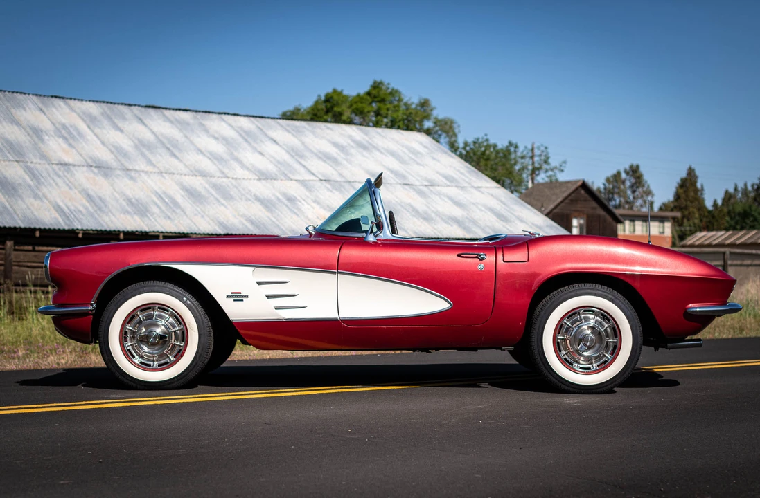 1961 Chevrolet Corvette C1 - Image 15 of 31