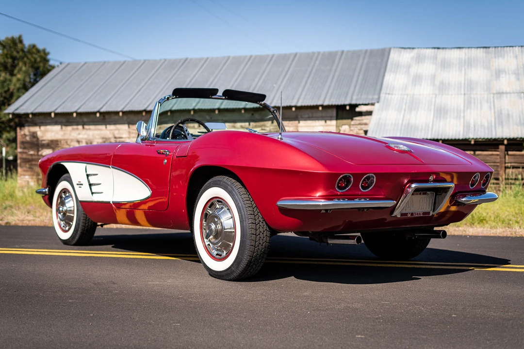 1961 Chevrolet Corvette C1 - Image 16 of 31