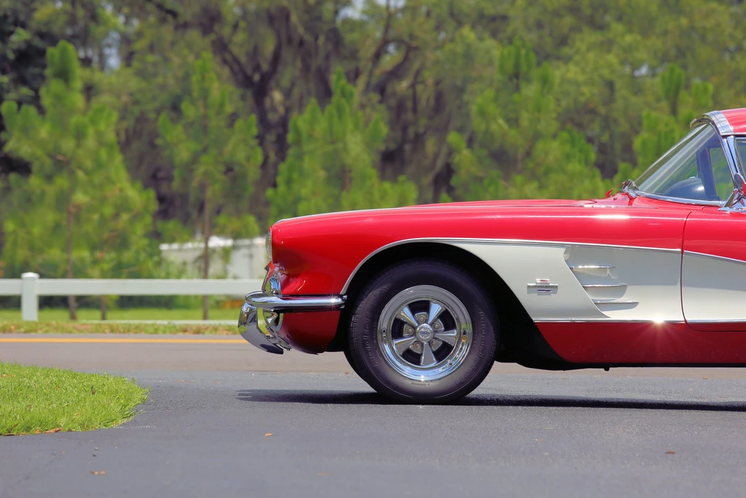1961 Chevrolet Corvette C1 - Image 26 of 31