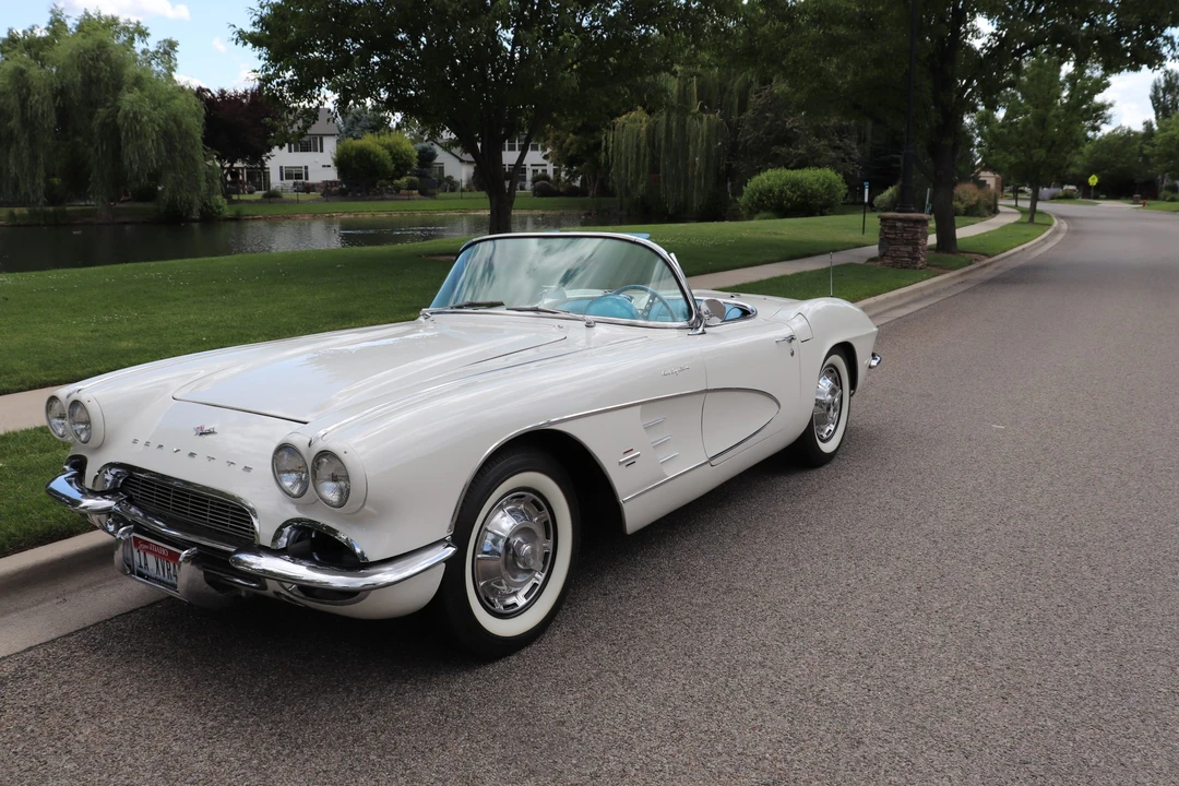 1961 Chevrolet Corvette C1 - Image 2 of 31