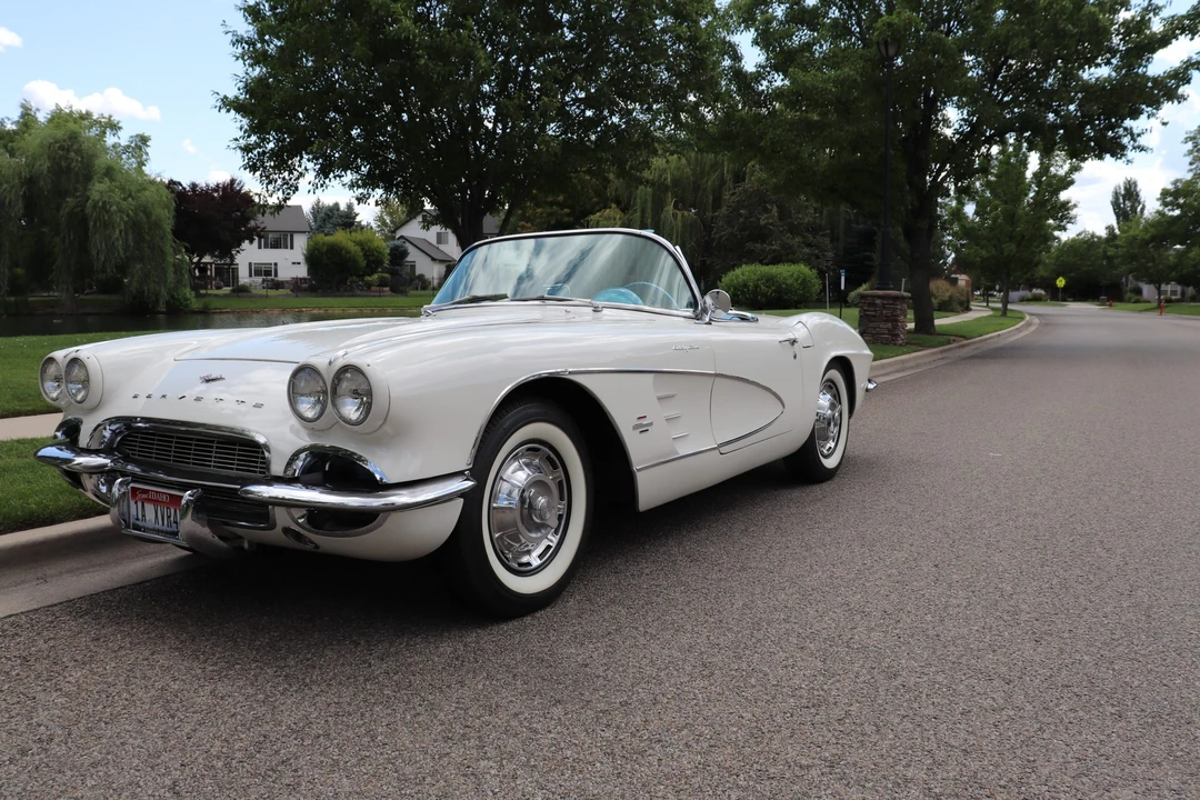 1961 Chevrolet Corvette C1 - Image 3 of 31