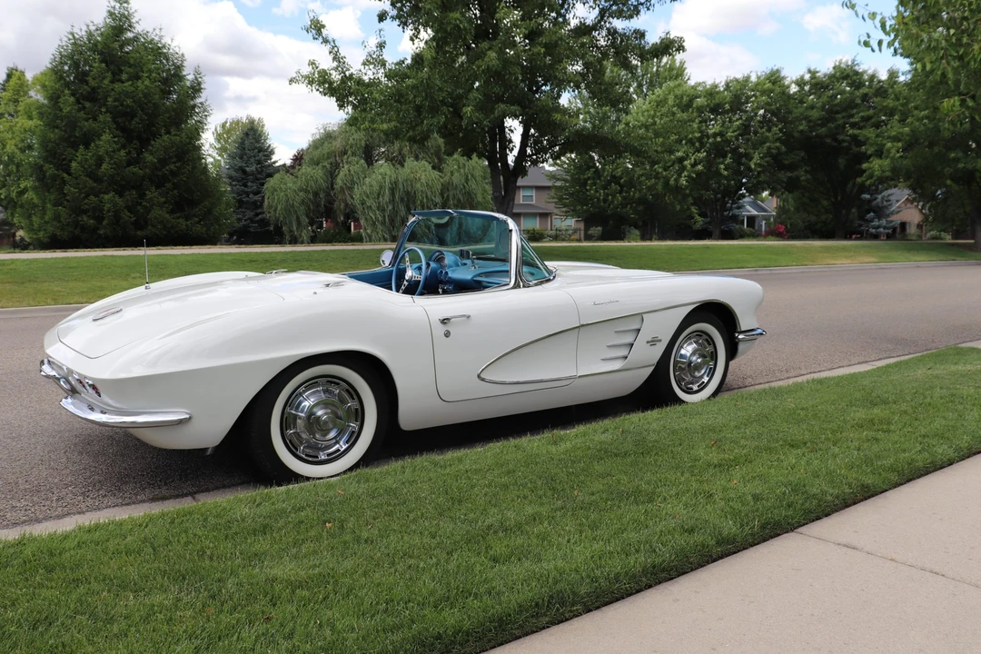 1961 Chevrolet Corvette C1 - Image 13 of 31