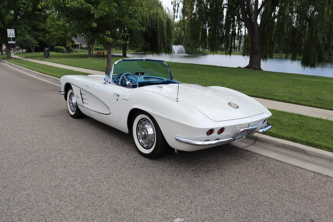 1961 Chevrolet Corvette C1 - Image 9 of 31
