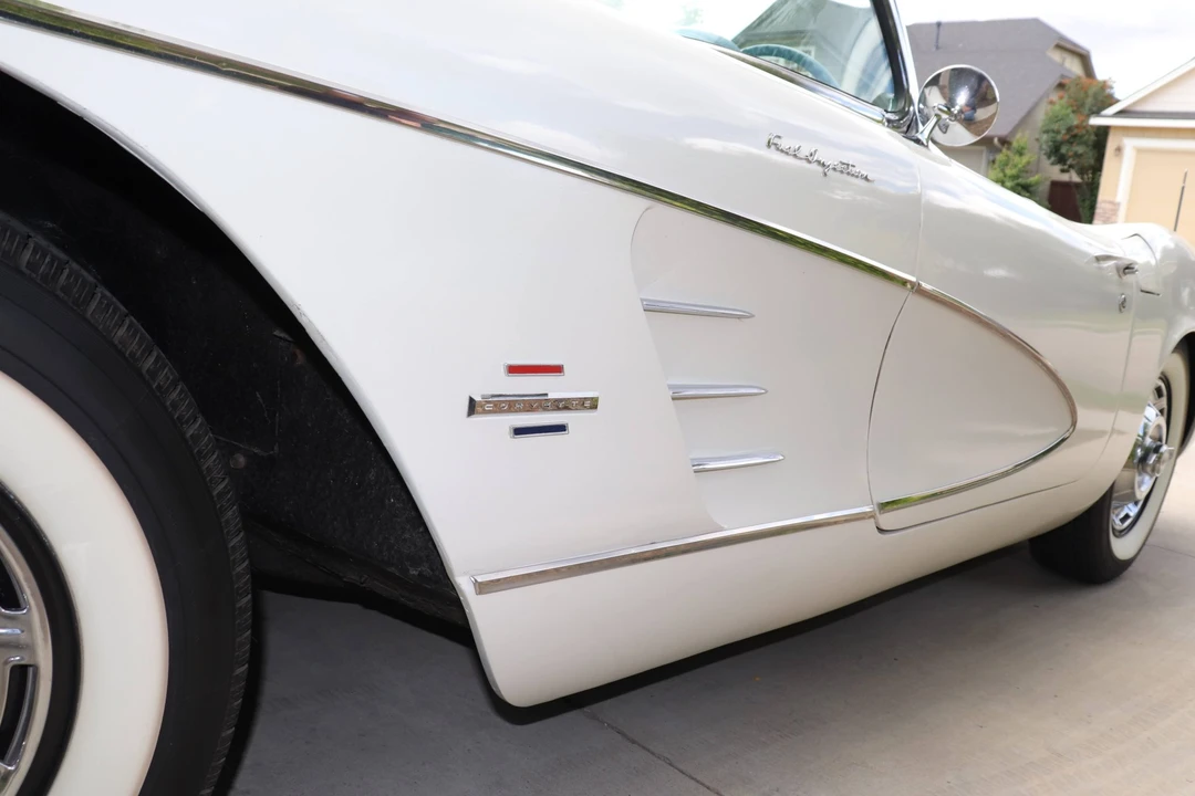 1961 Chevrolet Corvette C1 - Image 29 of 31