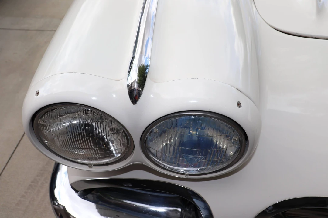 1961 Chevrolet Corvette C1 - Image 25 of 31