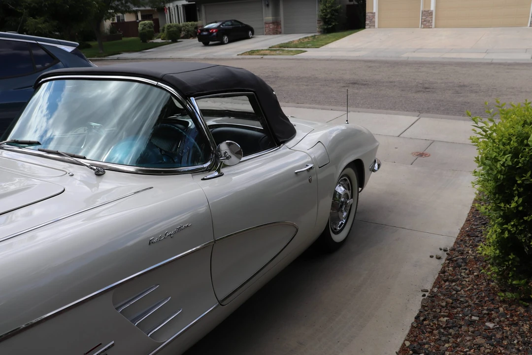 1961 Chevrolet Corvette C1 - Image 28 of 31