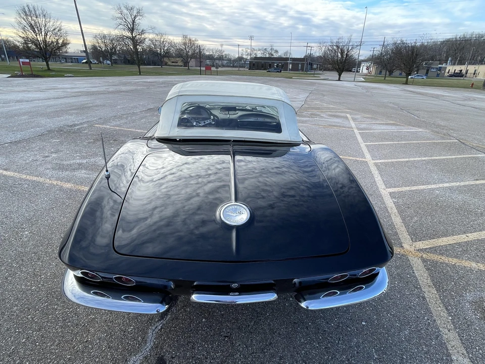 1961 Chevrolet Corvette C1 - Image 17 of 31