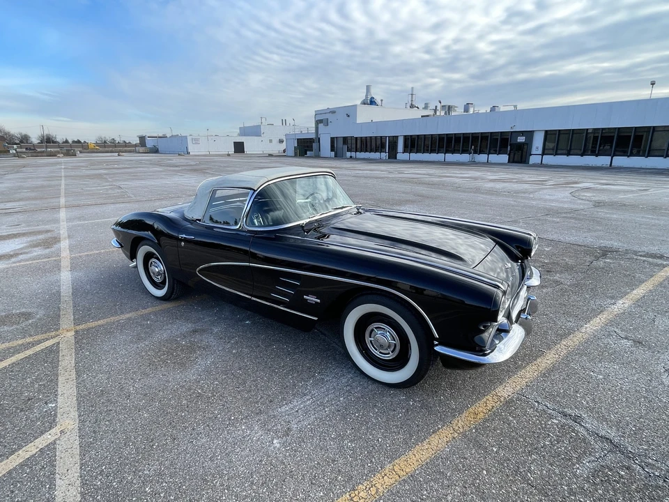 1961 Chevrolet Corvette C1 - Image 15 of 31