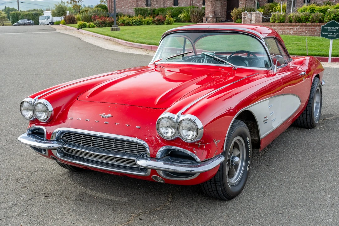 1961 Chevrolet Corvette C1 - Image 2 of 31
