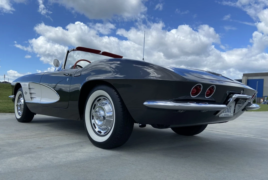 1961 Chevrolet Corvette C1 - Image 4 of 31
