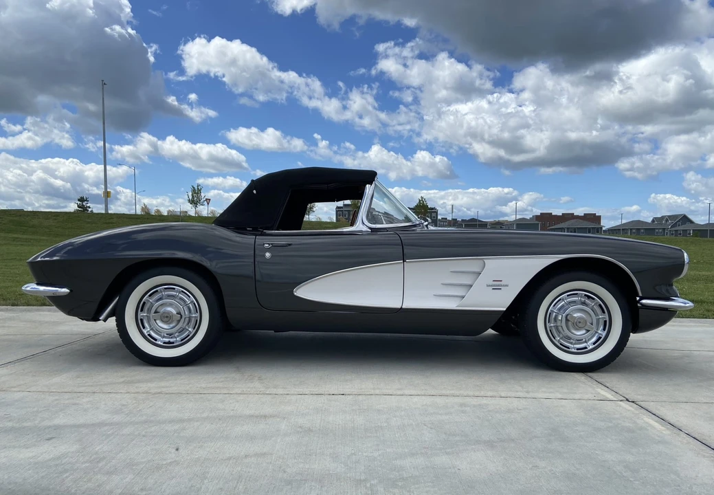 1961 Chevrolet Corvette C1 - Image 19 of 31