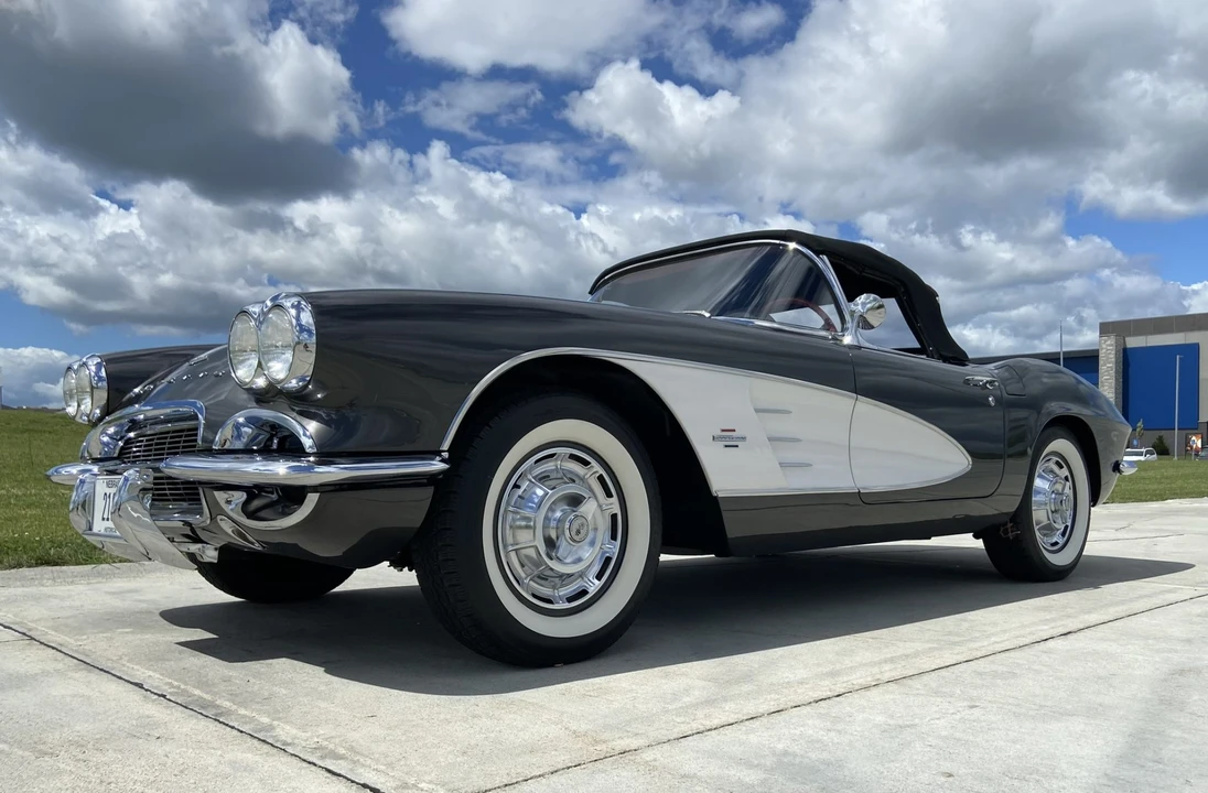 1961 Chevrolet Corvette C1 - Image 14 of 31