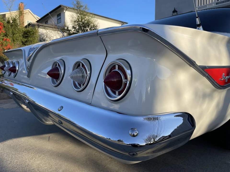 1961 Chevrolet Impala 3rd Gen - Image 25 of 31