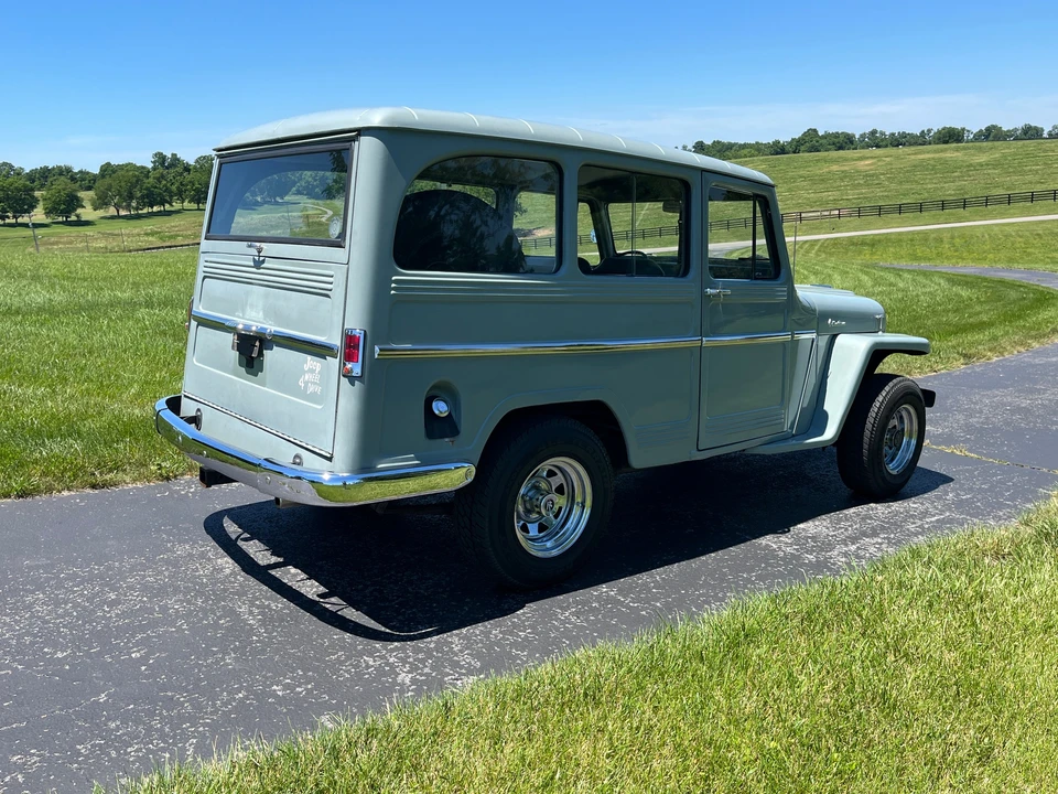 1962 Willys Jeep Wagon - Image 8 of 31