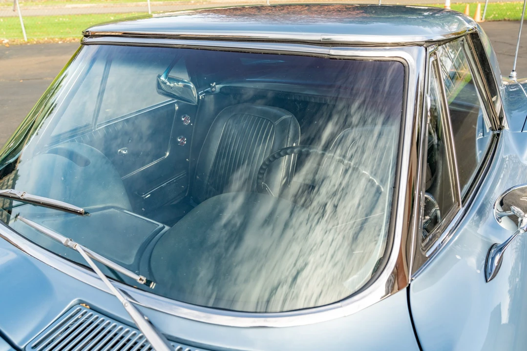 1963 Chevrolet Corvette C2 - Image 23 of 31