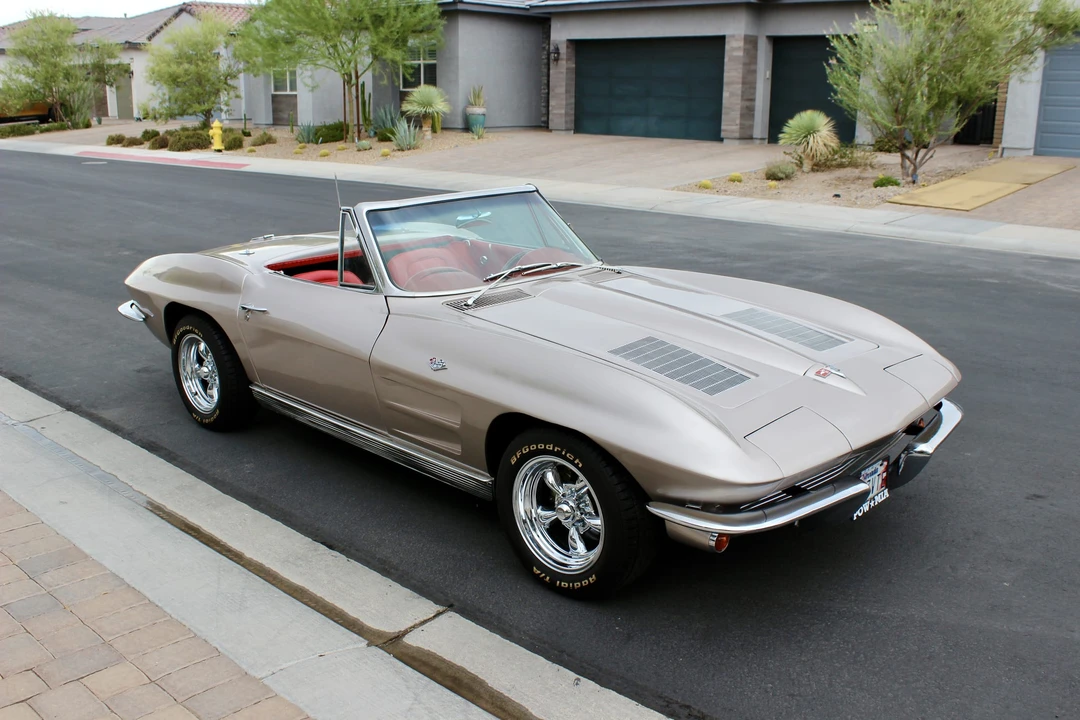1963 Chevrolet Corvette C2 - Image 9 of 31