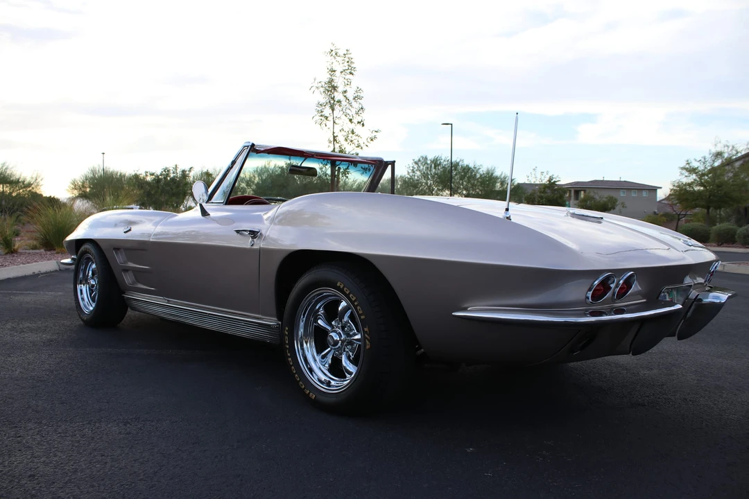 1963 Chevrolet Corvette C2 - Image 17 of 31