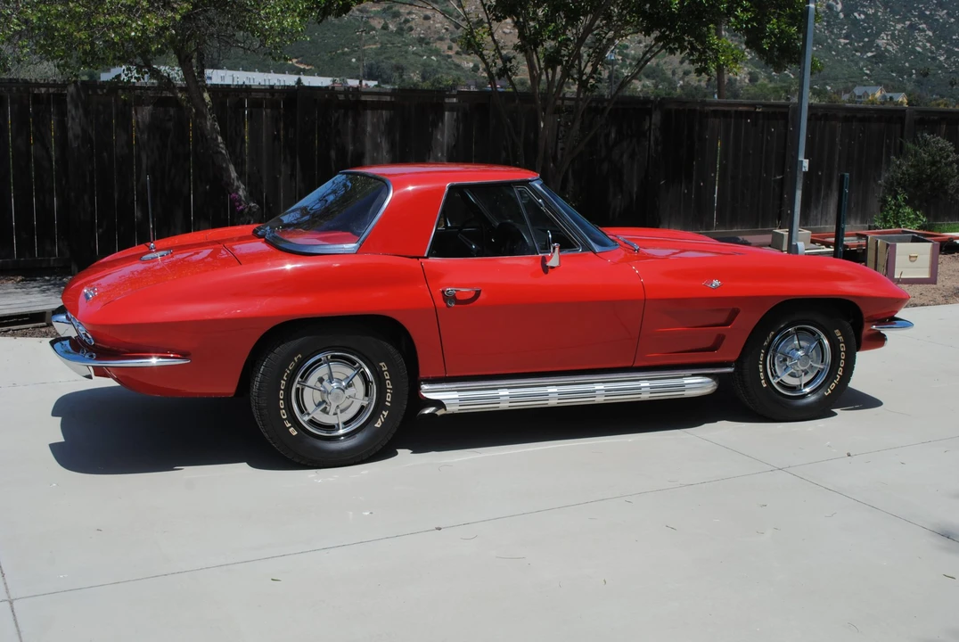1963 Chevrolet Corvette C2 - Image 10 of 31