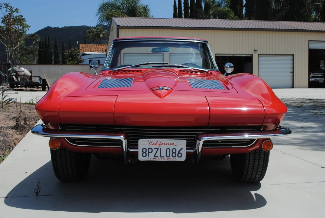1963 Chevrolet Corvette C2 - Image 16 of 31