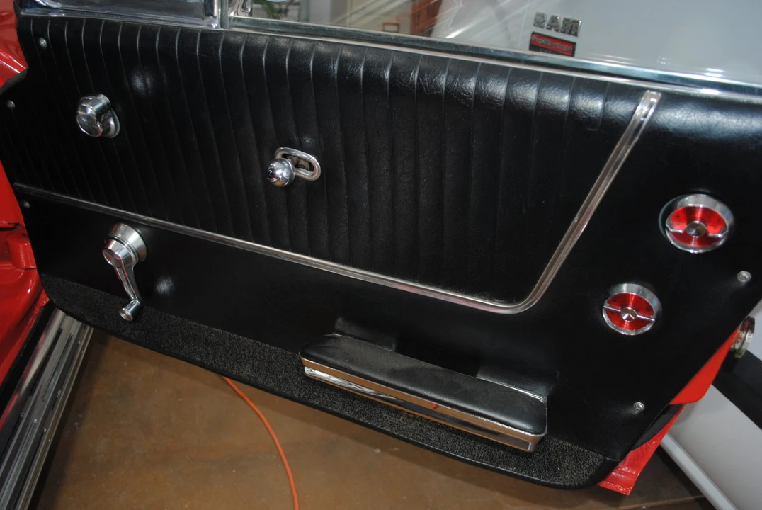 1963 Chevrolet Corvette C2 - Image 25 of 31