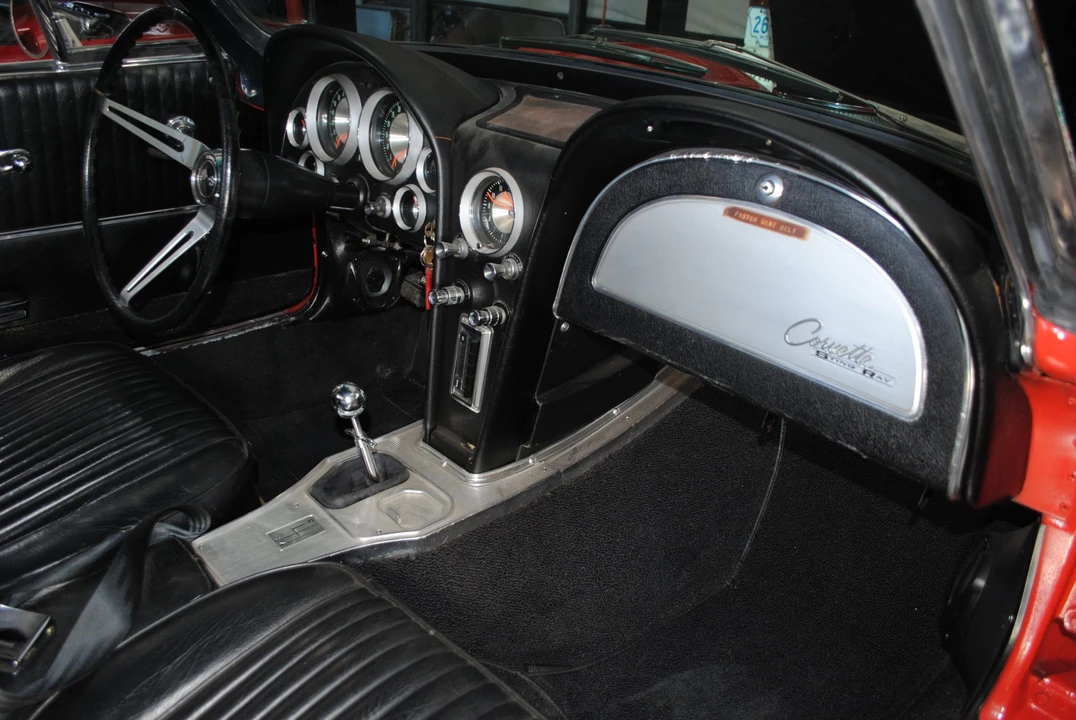 1963 Chevrolet Corvette C2 - Image 31 of 31