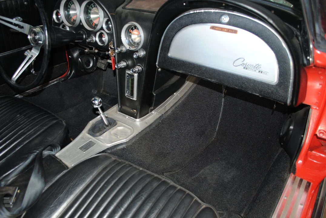 1963 Chevrolet Corvette C2 - Image 30 of 31