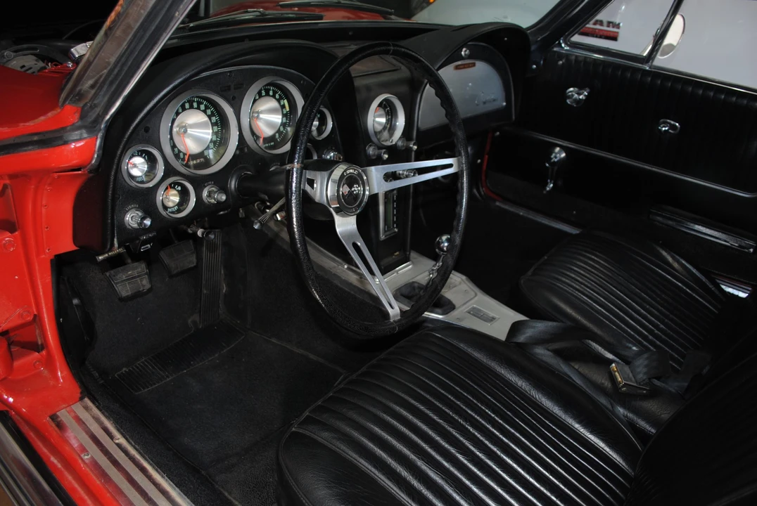 1963 Chevrolet Corvette C2 - Image 26 of 31