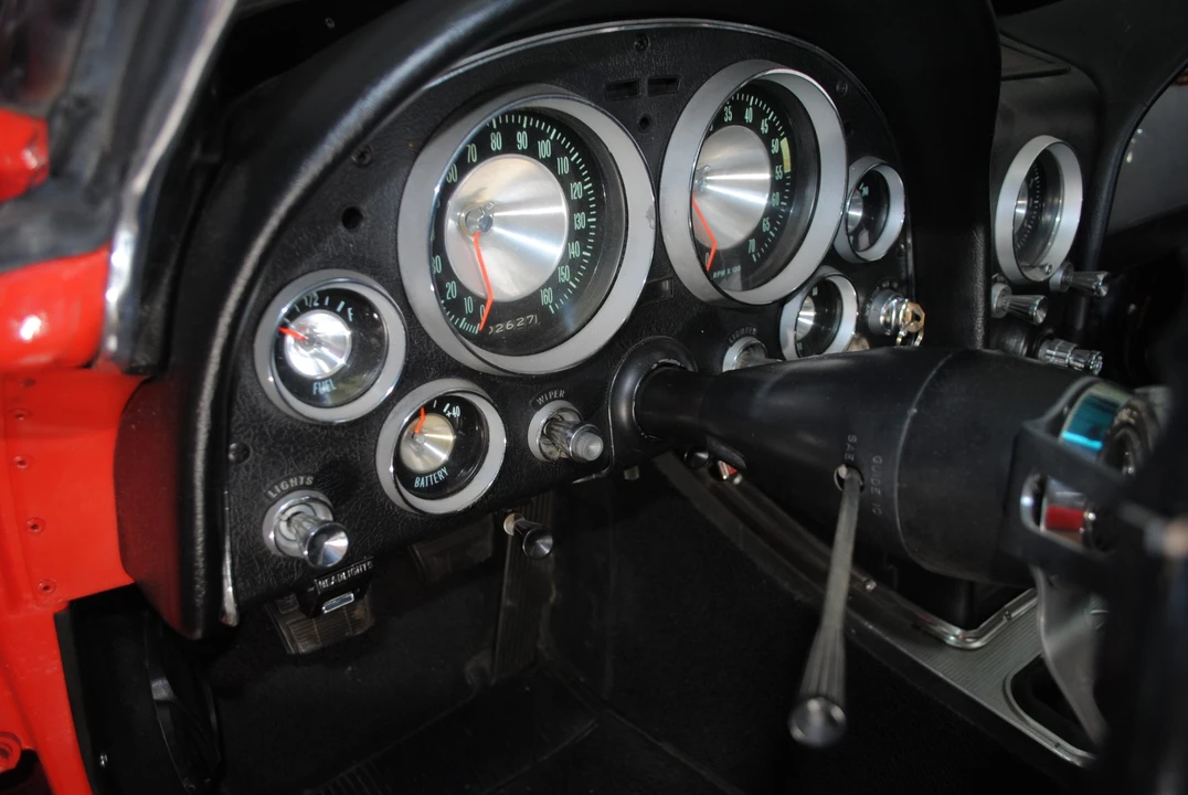 1963 Chevrolet Corvette C2 - Image 27 of 31
