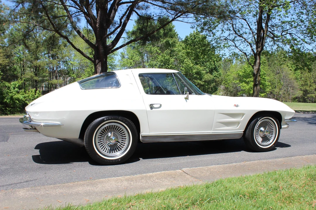 1963 Chevrolet Corvette C2 - Image 12 of 31