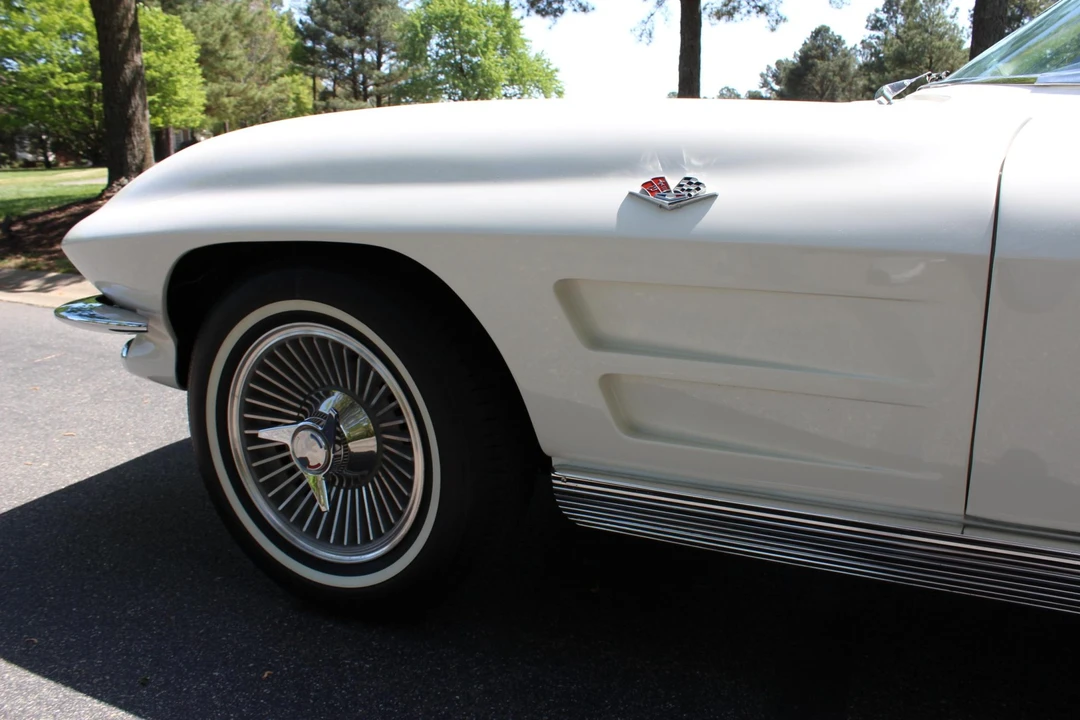 1963 Chevrolet Corvette C2 - Image 23 of 31