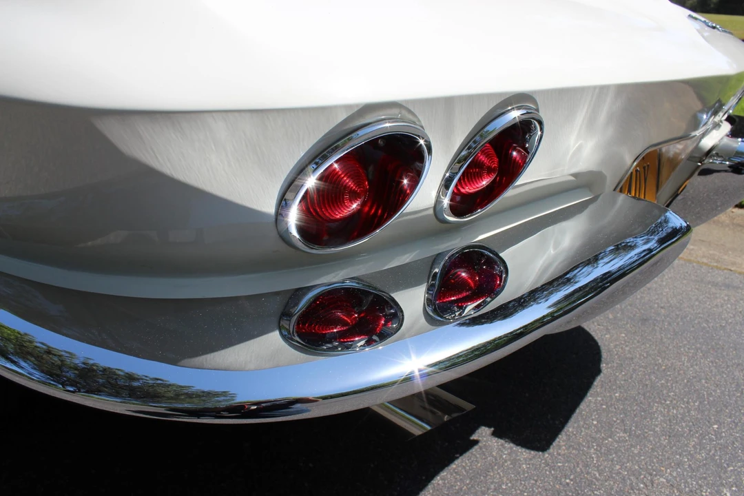 1963 Chevrolet Corvette C2 - Image 30 of 31