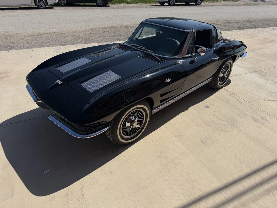 1963 Chevrolet Corvette C2 - Image 2 of 31
