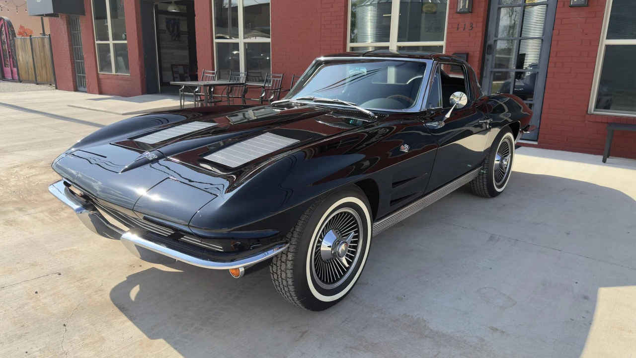1963 Chevrolet Corvette C2 - Image 5 of 31