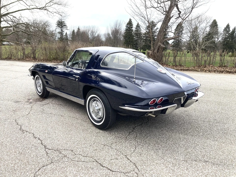 1963 Chevrolet Corvette C2 - Image 20 of 31