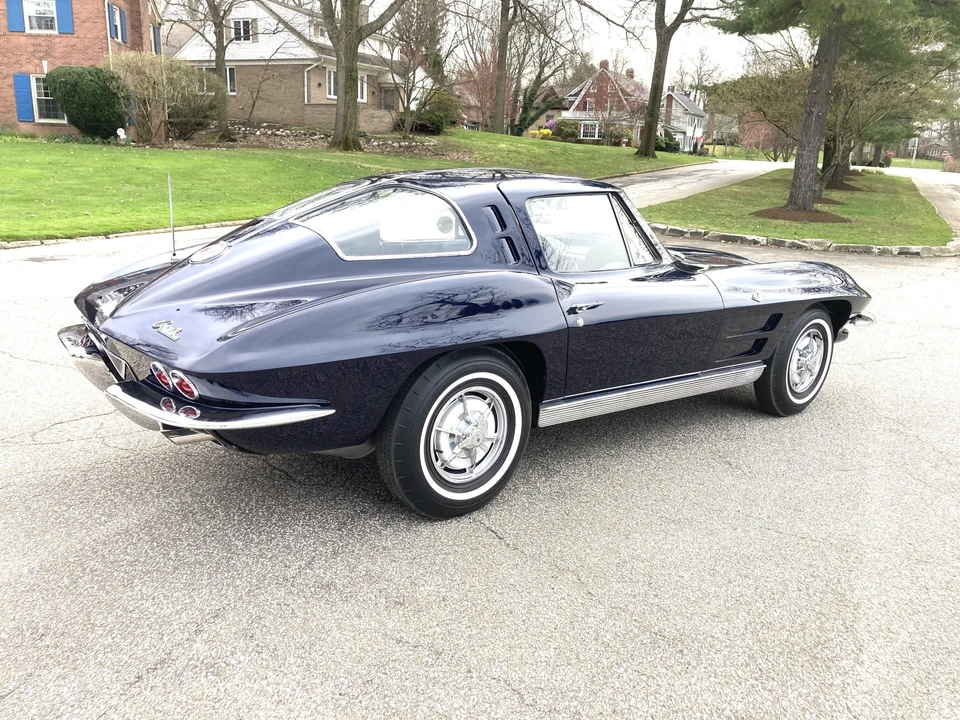 1963 Chevrolet Corvette C2 - Image 11 of 31