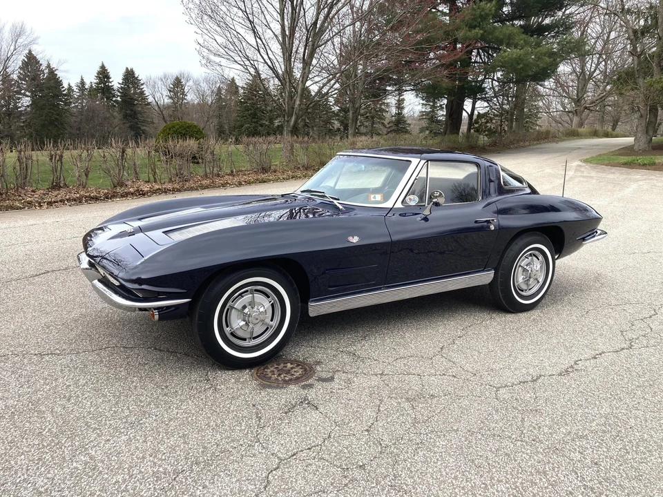 1963 Chevrolet Corvette C2 - Image 23 of 31