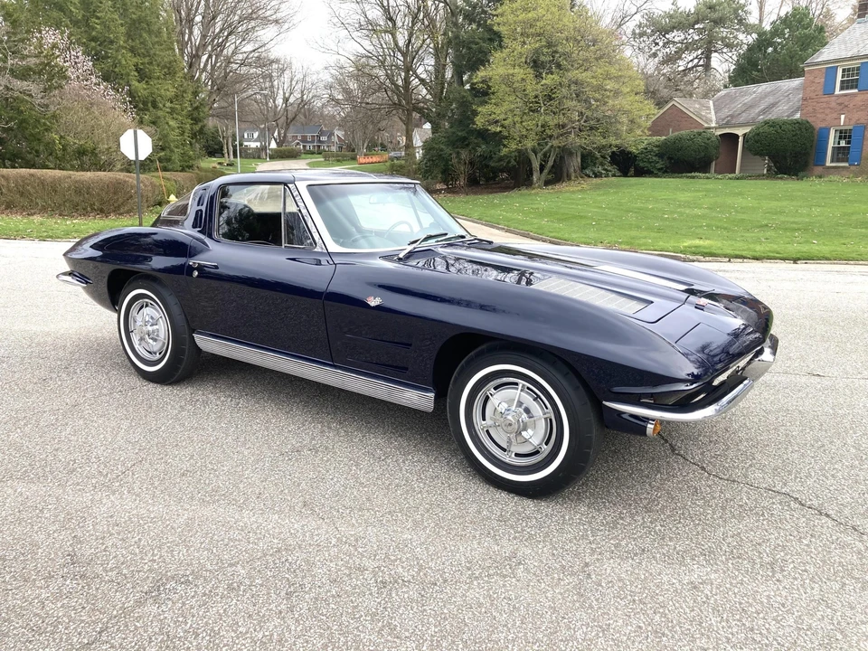 1963 Chevrolet Corvette C2 - Image 8 of 31