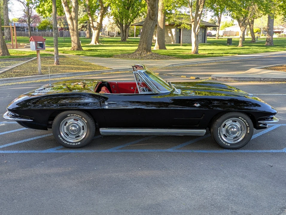1964 Chevrolet Corvette C2 - Image 9 of 31