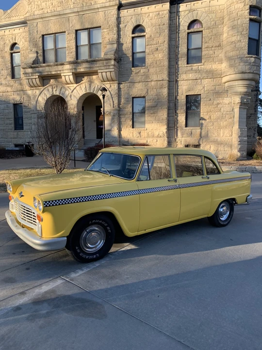 1965 Checker - Image 8 of 31