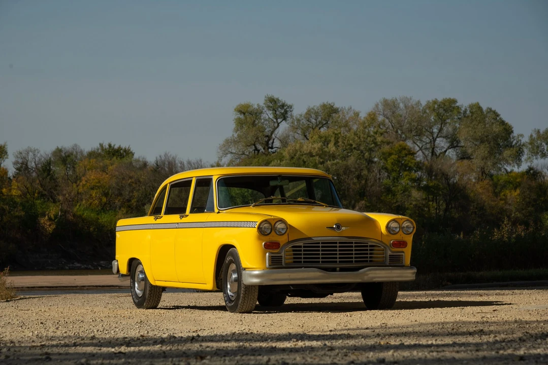 1965 Checker - Image 2 of 31