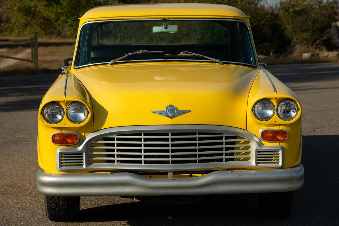 1965 Checker - Image 12 of 31