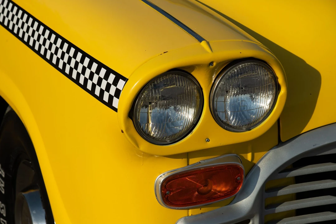 1965 Checker - Image 21 of 31