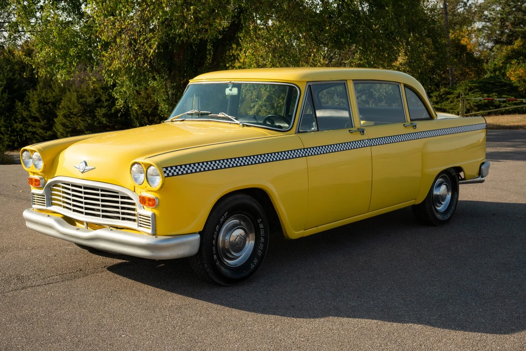 1965 Checker - Image 9 of 31