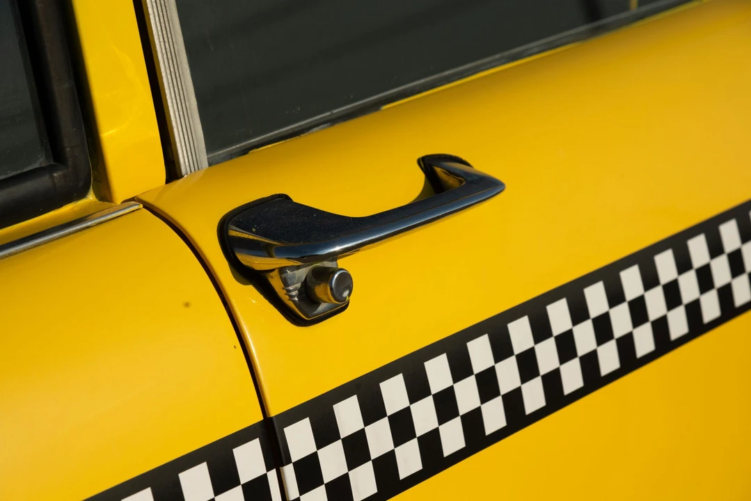 1965 Checker - Image 29 of 31