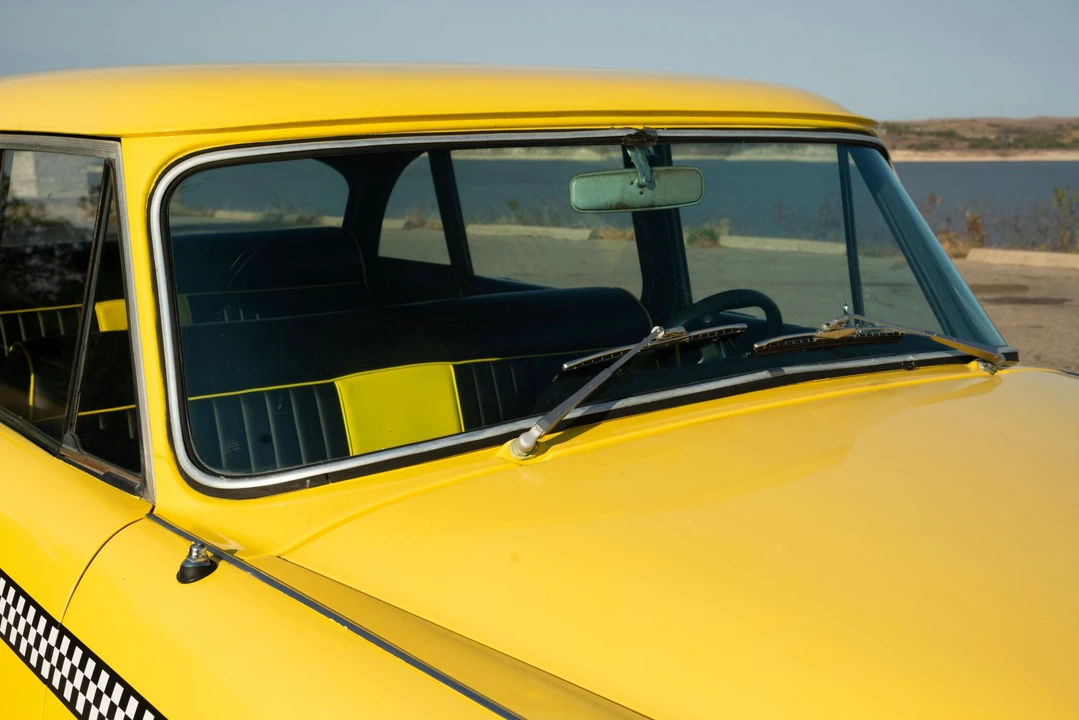 1965 Checker - Image 24 of 31