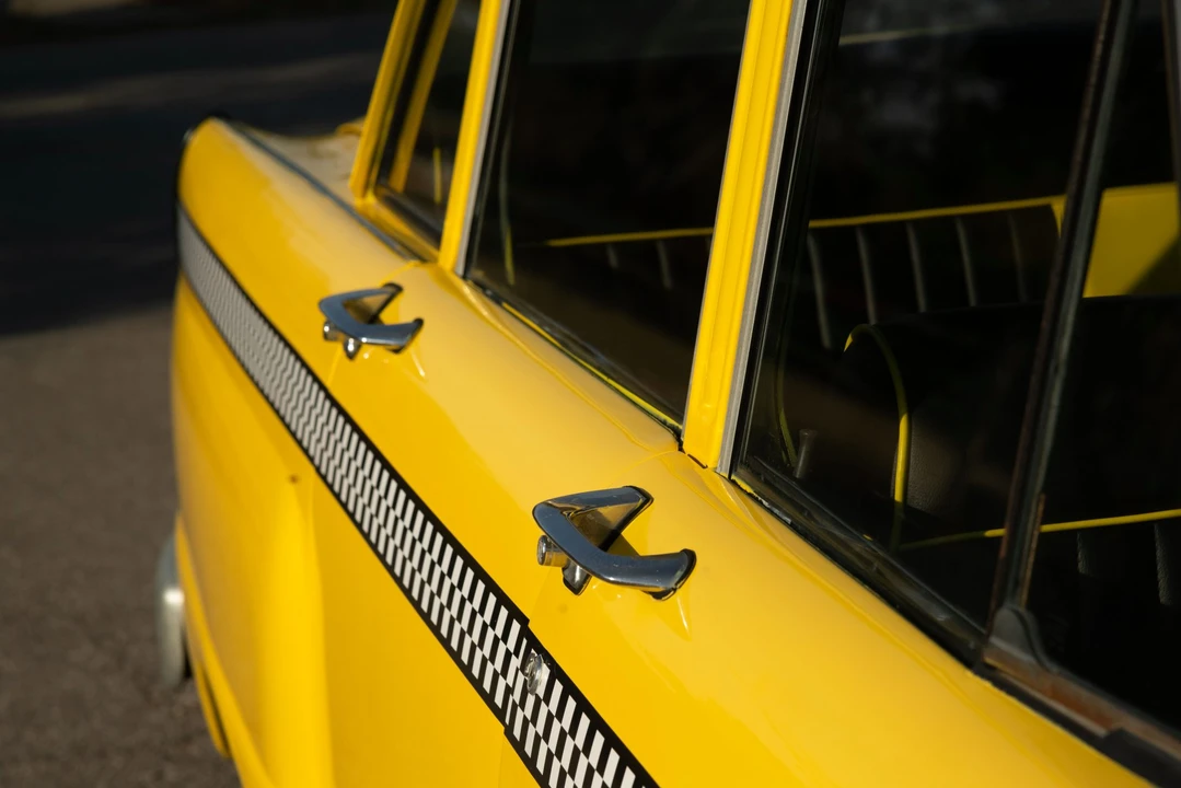 1965 Checker - Image 27 of 31