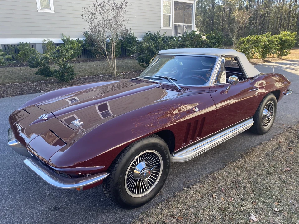 1965 Chevrolet Corvette C2 - Image 3 of 31