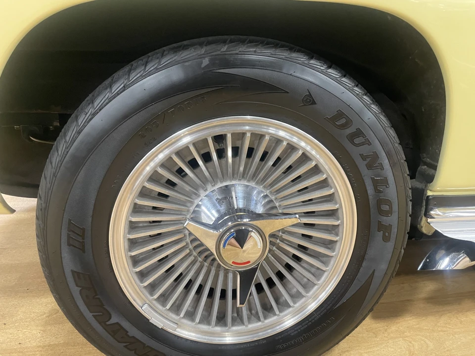 1965 Chevrolet Corvette C2 - Image 25 of 31