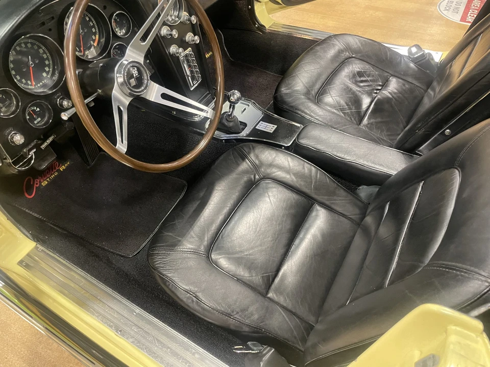 1965 Chevrolet Corvette C2 - Image 31 of 31