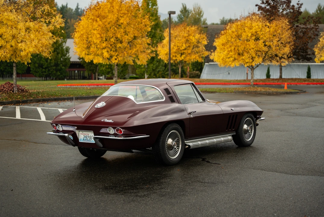 1965 Chevrolet Corvette C2 - Image 8 of 31